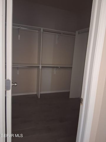 613 VALLEY PLUM Avenue, El Paso, TX 79932