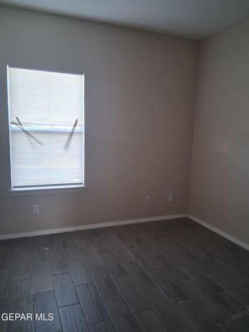 613 VALLEY PLUM Avenue, El Paso, TX 79932