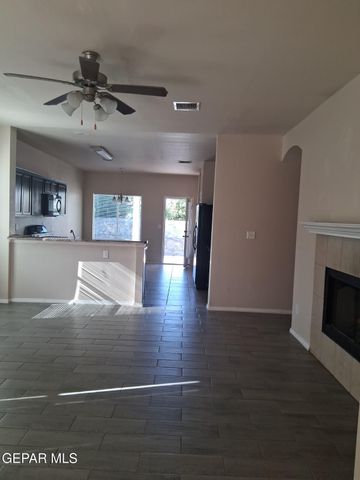 613 VALLEY PLUM Avenue, El Paso, TX 79932