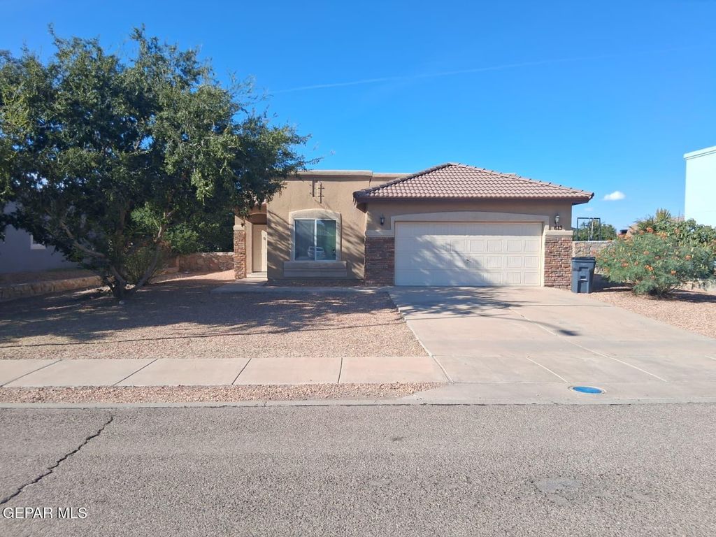 613 VALLEY PLUM Avenue, El Paso, TX 79932