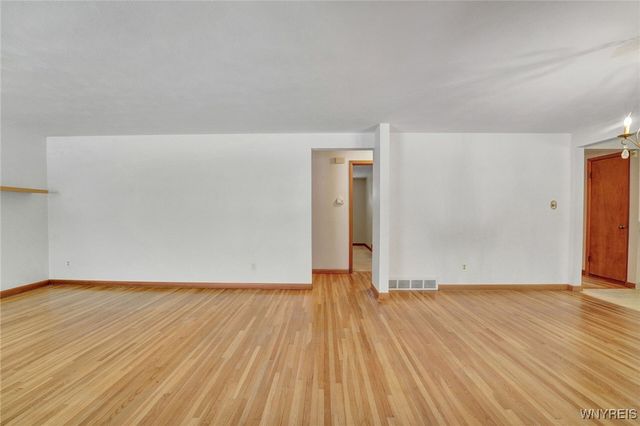 219 Forest Hill Drive, Amherst, NY 14221