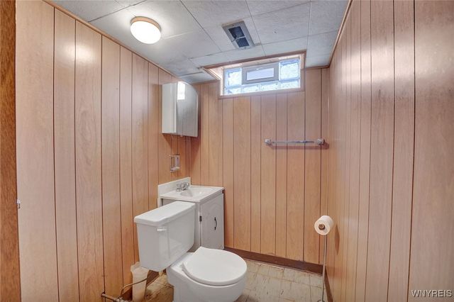 219 Forest Hill Drive, Amherst, NY 14221