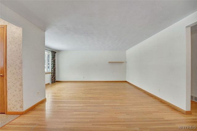 219 Forest Hill Drive, Amherst, NY 14221