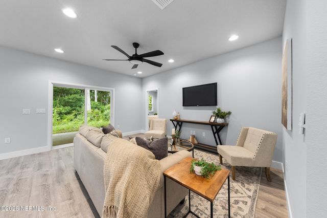 1990 SOLOMON Street, Orange Park, FL 32073