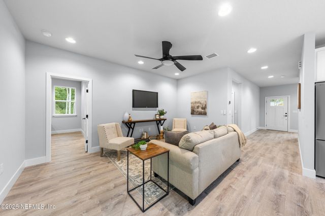 1990 SOLOMON Street, Orange Park, FL 32073