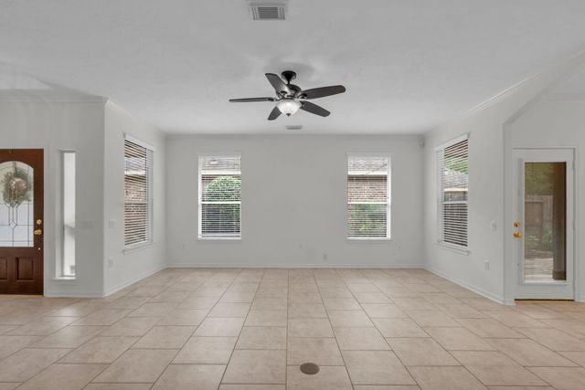 26 Paddington Way, Conroe, TX 77384