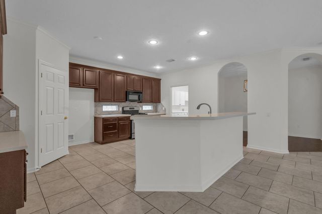 26 Paddington Way, Conroe, TX 77384