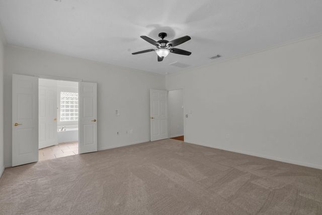 26 Paddington Way, Conroe, TX 77384