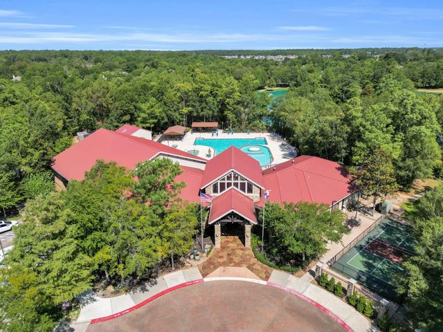 26 Paddington Way, Conroe, TX 77384