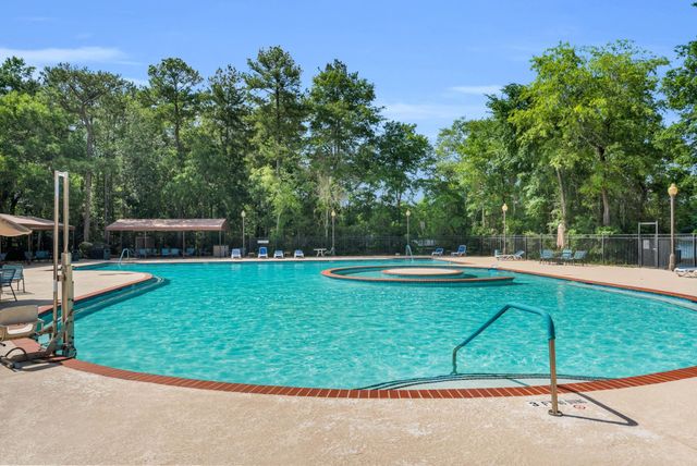 26 Paddington Way, Conroe, TX 77384