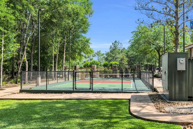 26 Paddington Way, Conroe, TX 77384
