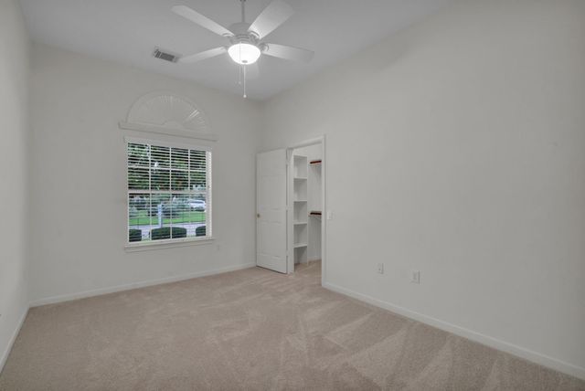 26 Paddington Way, Conroe, TX 77384