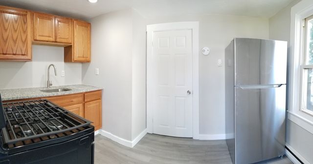 172 Centre Ave 3, Abington, MA 02351