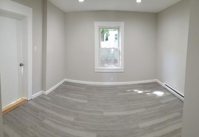 172 Centre Ave 3, Abington, MA 02351