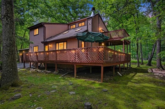 35 Teddyuscung Trail, Penn Forest Twp, PA 18210