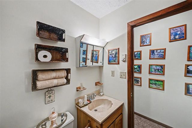35 Teddyuscung Trail, Penn Forest Twp, PA 18210
