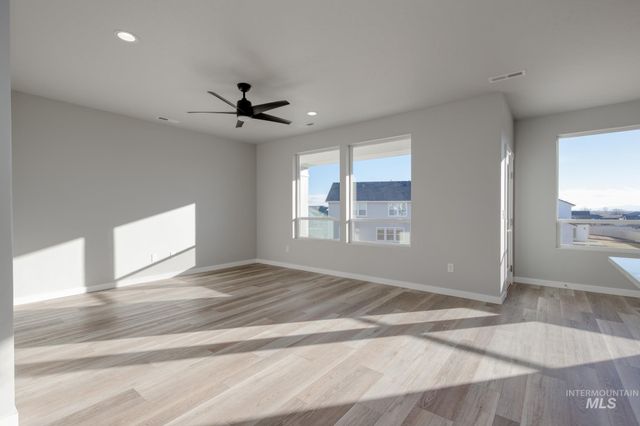 6652 S Warm Lake Ave, Meridian, ID 83642