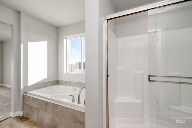 6652 S Warm Lake Ave, Meridian, ID 83642