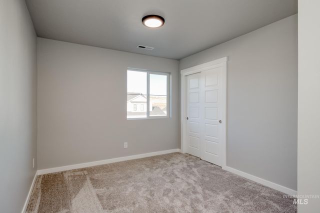 6652 S Warm Lake Ave, Meridian, ID 83642