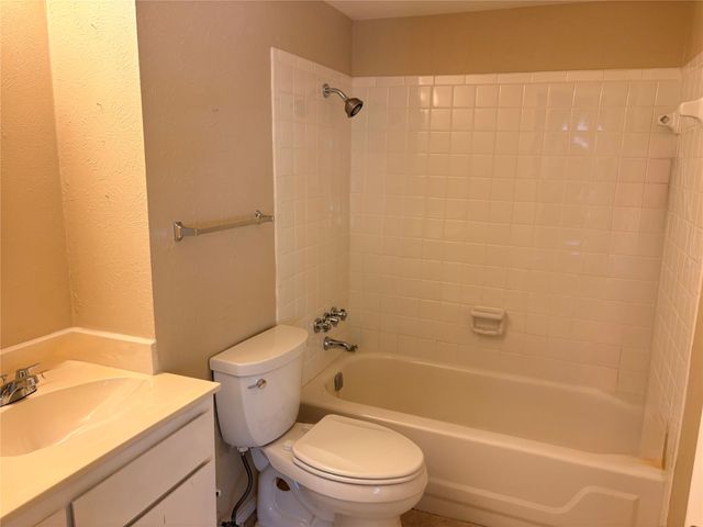 10727 Sandpiper Lane 22, Dallas, TX 75230