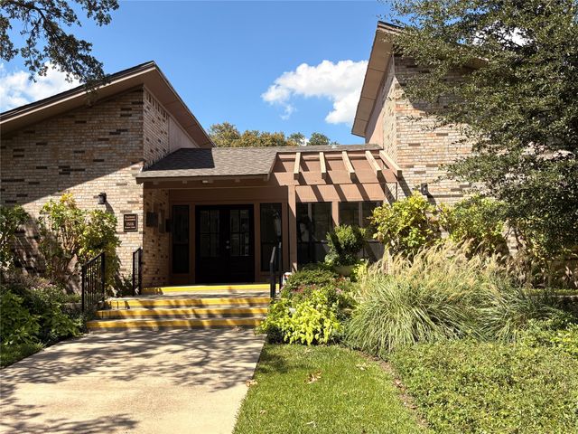 10727 Sandpiper Lane 22, Dallas, TX 75230
