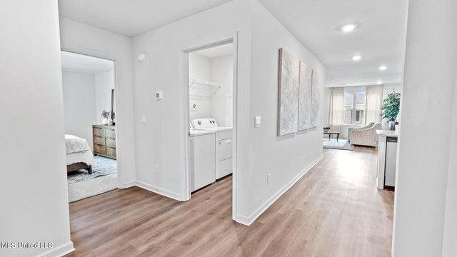 812 Fairway Avenue, Byram, MS 39272