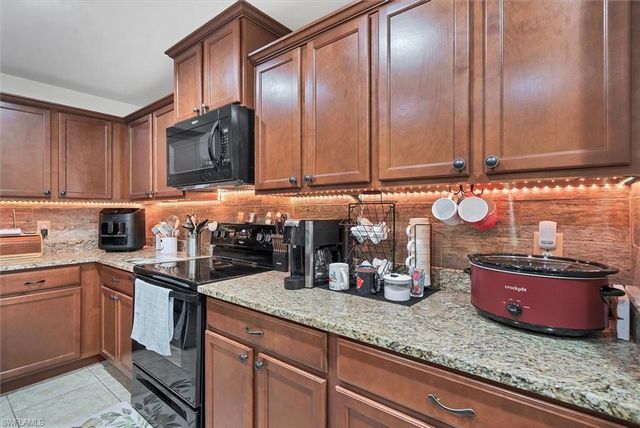 1826 SW Trafalgar PKWY, Cape Coral, FL 33991