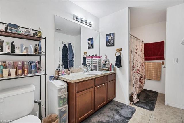 1826 SW Trafalgar PKWY, Cape Coral, FL 33991