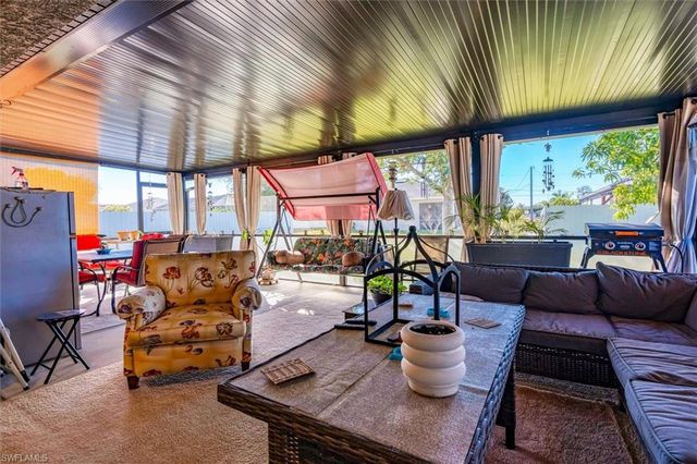 1826 SW Trafalgar PKWY, Cape Coral, FL 33991