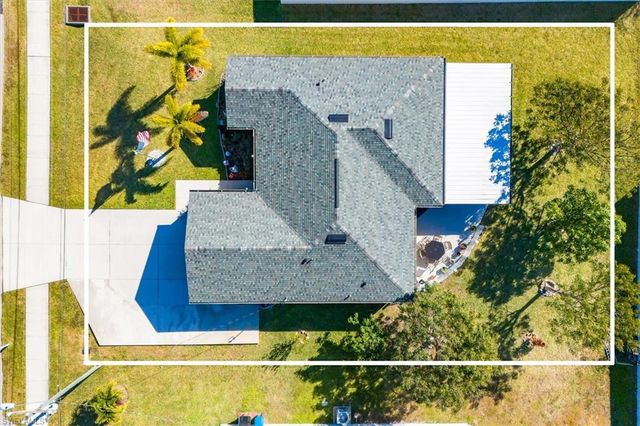 1826 SW Trafalgar PKWY, Cape Coral, FL 33991