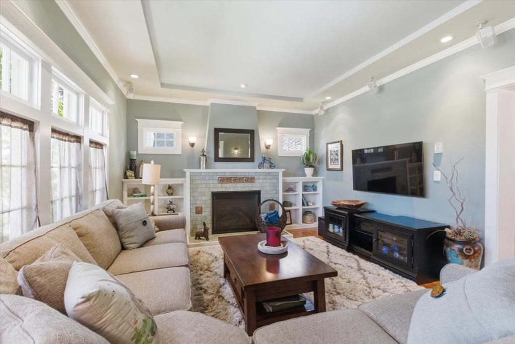 Image 10 of property listing at 656 Palm Haven Avenue, San Jose, CA 95125