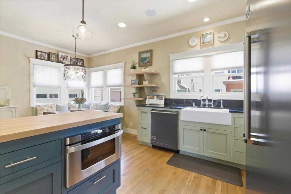 Image 26 of property listing at 656 Palm Haven Avenue, San Jose, CA 95125