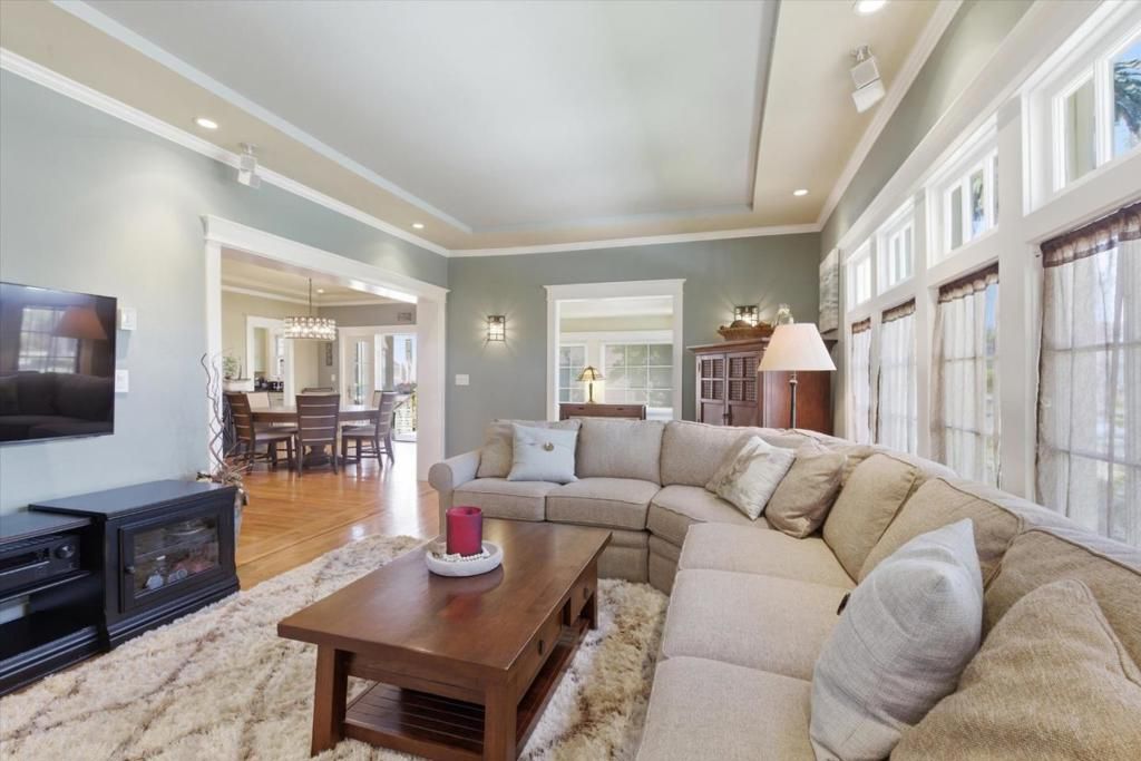 Image 9 of property listing at 656 Palm Haven Avenue, San Jose, CA 95125