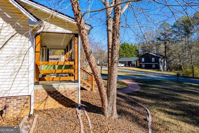 110 Bartlett Circle, Bowdon, GA 30108