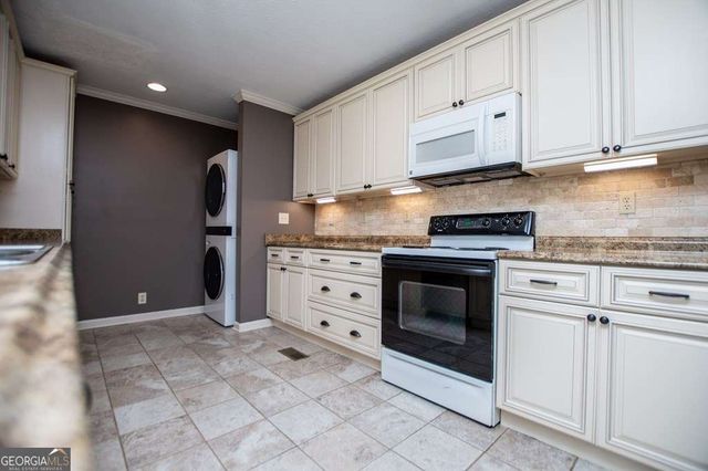 110 Bartlett Circle, Bowdon, GA 30108