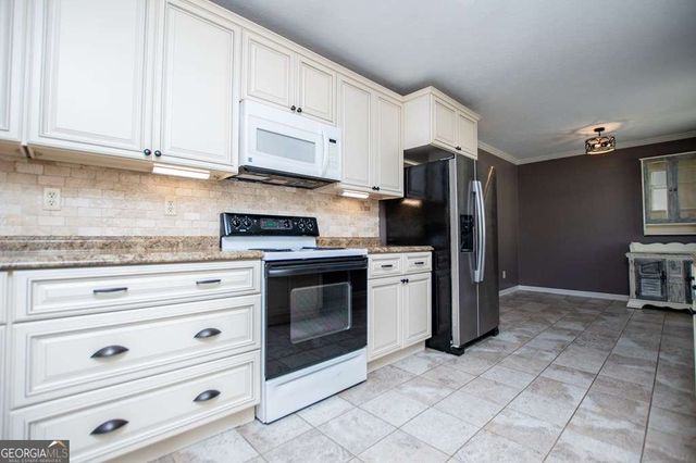 110 Bartlett Circle, Bowdon, GA 30108