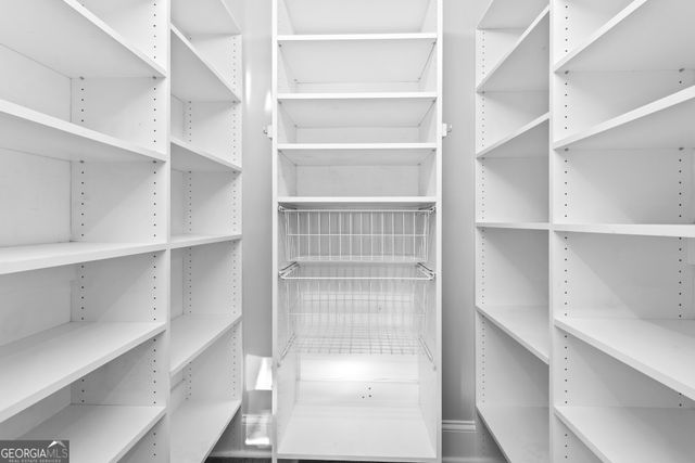 520 Chestnut Rose Lane, Sandy Springs, GA 30327