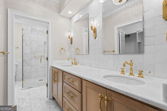 520 Chestnut Rose Lane, Sandy Springs, GA 30327