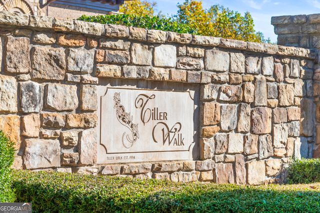 520 Chestnut Rose Lane, Sandy Springs, GA 30327