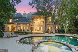 520 Chestnut Rose Lane, Sandy Springs, GA 30327