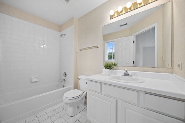 30 W 20TH Street 0, Lombard, IL 60148