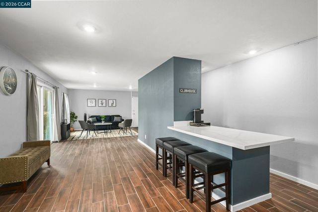 2560 Walnut Blvd 4, Walnut Creek, CA 94596