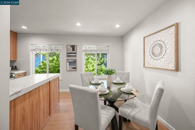 2560 Walnut Blvd 4, Walnut Creek, CA 94596