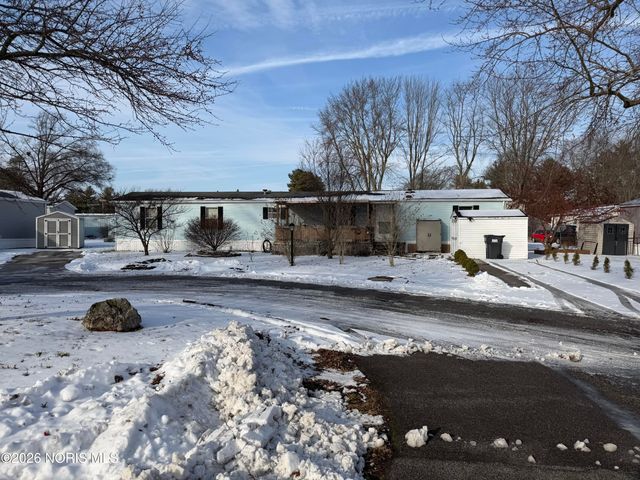 76 W Foxrun Street, Holland, OH 43528