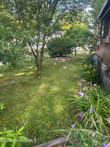 76 W Foxrun Street, Holland, OH 43528