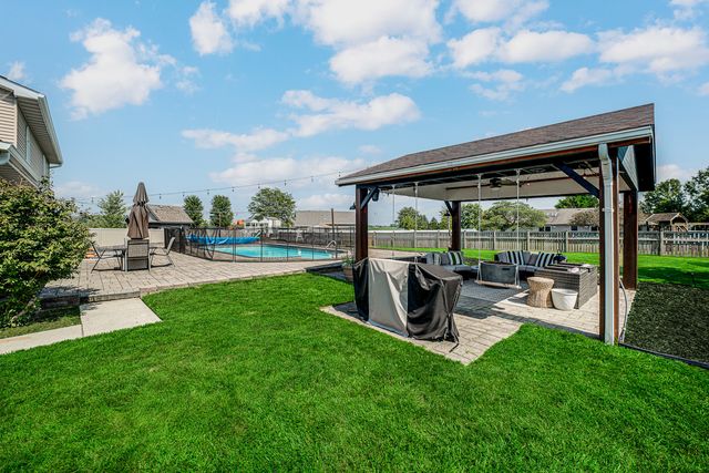 811 1st Court, Manhattan, IL 60442