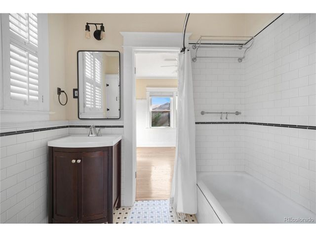 801 Harrison St, Denver, CO 80206