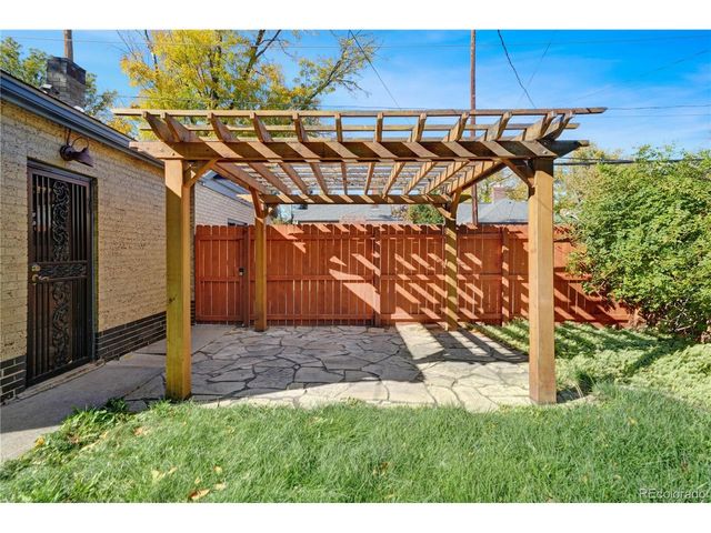 801 Harrison St, Denver, CO 80206