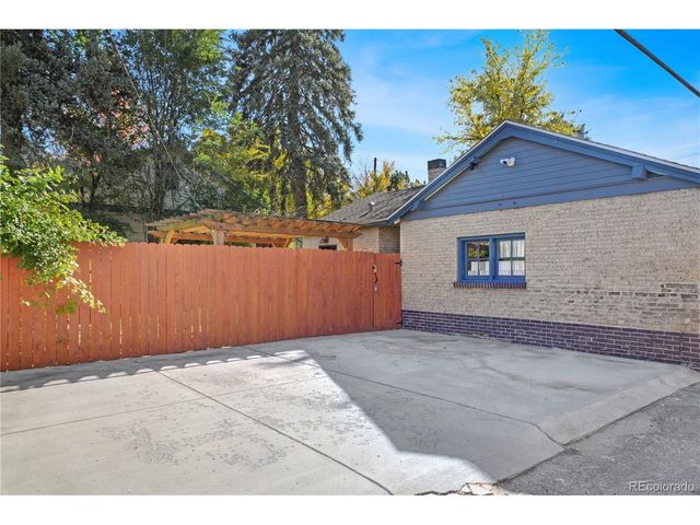 801 Harrison St, Denver, CO 80206