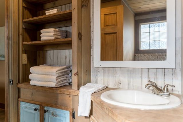 5198 Hwy 52E, Ellijay, GA 30536